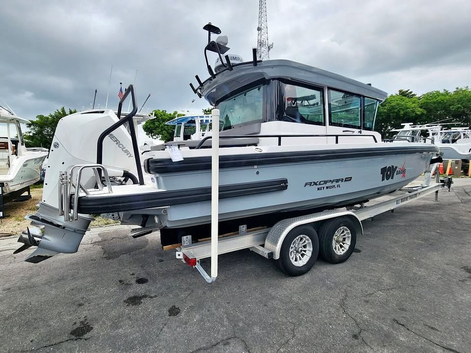 2021 Axopar 28 CCX for sale in North Miami, FL