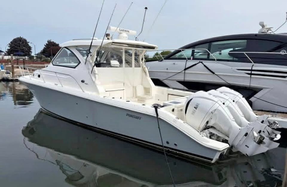 2023 Pursuit 355 offshore for sale in Boston, MA