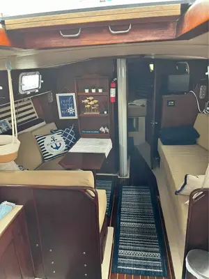 1986 Endeavor 33 ft sailboat