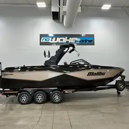 2022 Malibu 25 LSV