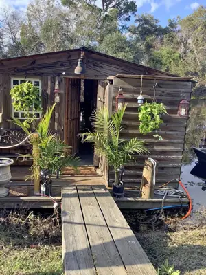 HouseBoat