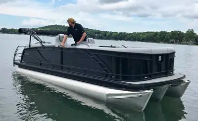 2021 Godfrey Monaco 235 SB Tritoon 200hp
