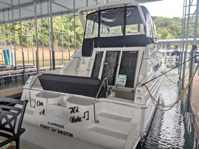 1997 Carver 380 Santego