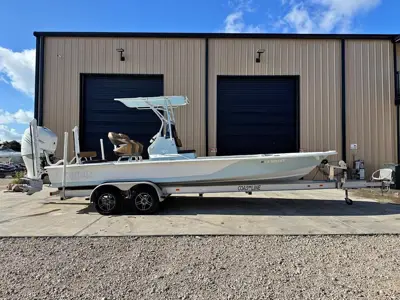2021 Haynie 25 Magnum – Mercury Verado 350HP | 204 Hours | Dual Power-Poles | Trailer Included (sku: 10816)