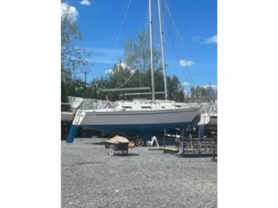 27' Pearson P27