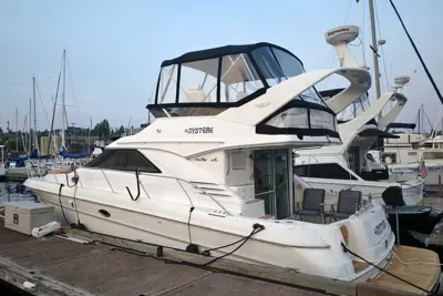 1998 Sea Ray 400 Sedan Bridge
