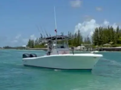 2000 Ocean Runner 27 open center console
