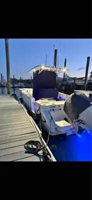 2025 Robalo R250