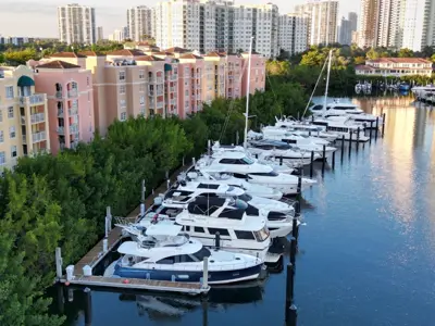 Boat Dock For Rent in Aventura, Florida at Yacht Club Marina