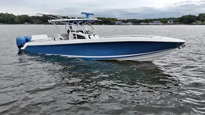2017 Nortech 392/390 Sport