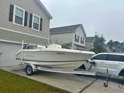 2016 robalo 180 cc