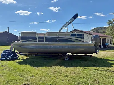 I have a 2011 Bennington 20 foot with a 90 horse power engine boat for sale