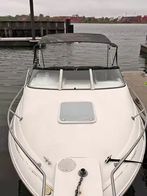 2002 Larson Cabrio 220