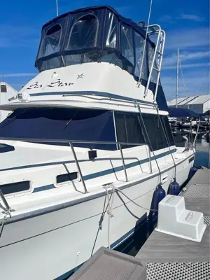 1985 32 Bayliner. Tacoma, WA