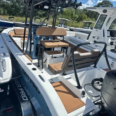 2027 Sea Pro 225 FLXR Sandbar Boat