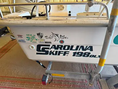 2003 Carolina Skiff 198 dlx