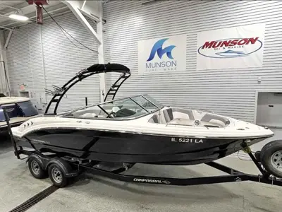 2021 Chaparral 23 SSI 250 4.5 / 317 HRS
