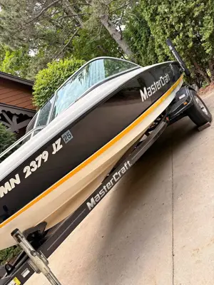 2002 MasterCraft ProStar 197 — 414 Hours, One Owner, One Lake