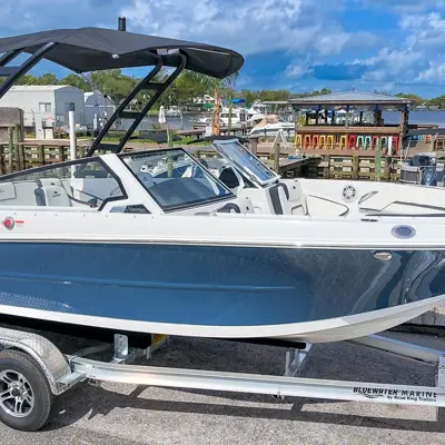 2027 Stingray 20SBX