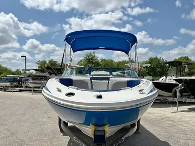 2011 SEA RAY 185 SPORT