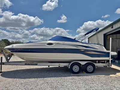 2002 Sea Ray 240 SunDeck