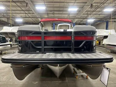 2026 Bennington 23ft ESP Tritoon w/250hp 23 ssb (swingback layout)