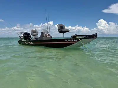 2021 Bass Tracker Classic XL 17.5 Ft LIKE NEW. Mercury 50 hp 4 Stroke