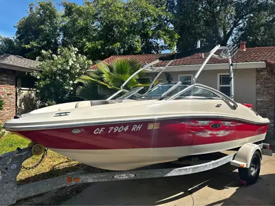 2006 Sea Ray 185 Sport boat