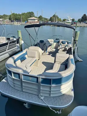 2024 Berkshire 24RFX LE Saltwater Edition