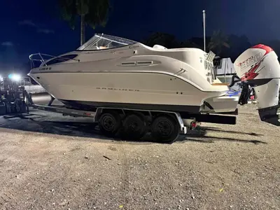 2001 Bayliner con camarote