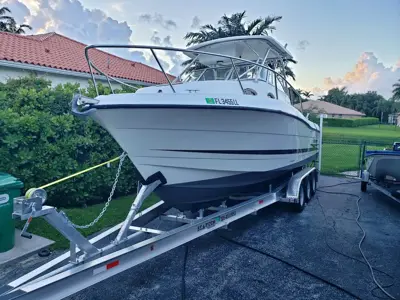 2001 Hydra-Sports 2800 vector - walkaround