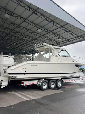 2027 Pursuit 325 Off Shore