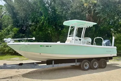 2018 Robalo 246 Cayman