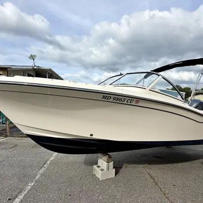 2017 Grady-White 335 Freedom
