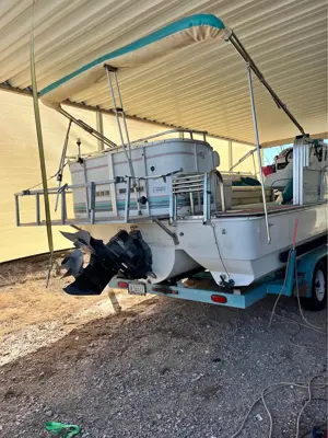 1993 Rinker flotilla 3 deck boat