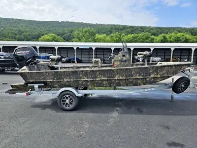 2026 Lowe Boats RX1870 Pathfinder