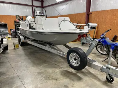 Canyon Bay 24b Bay Boat