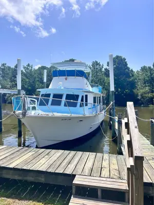 1984 Pearson Motoryacht