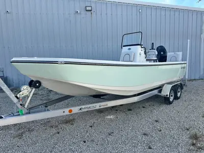2027 Sundance DX22 with a Suzuki 140