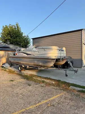 2009 SUN TRACKER BY TRACK PARTY BARGE party barge 18ft