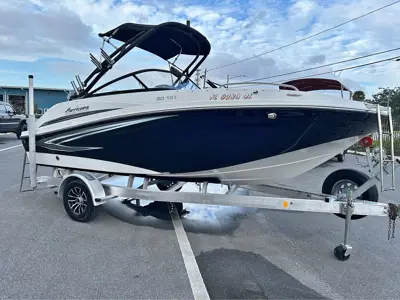 2020 Hurricane Sundeck 191 OB