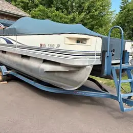Pontoon Boat