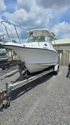 2007 Seaswirl 24 ft walk around