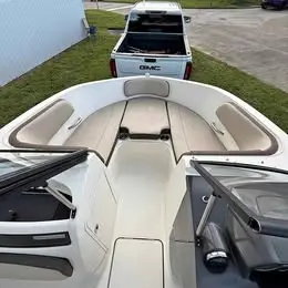 2017 Bayliner Vr5