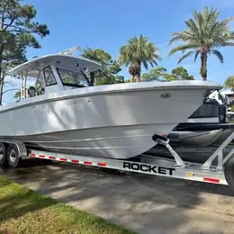 2021 Everglades 335