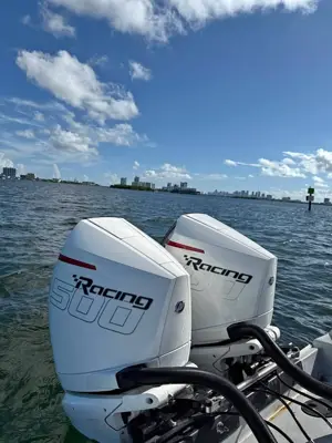 2005 Donzi 27cc