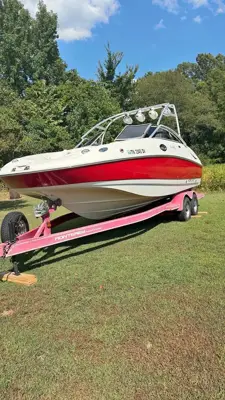 2005 Monterey Explorer 233