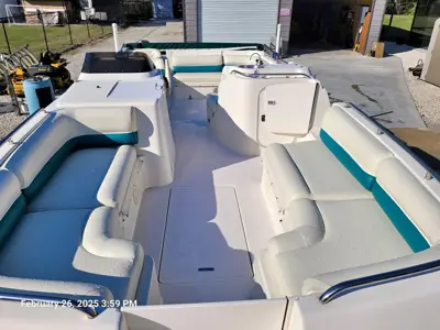 1996 Monterey Explorer 230