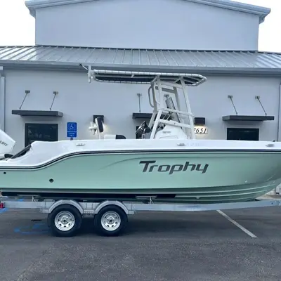 2026 Bayliner Trophy 22CC