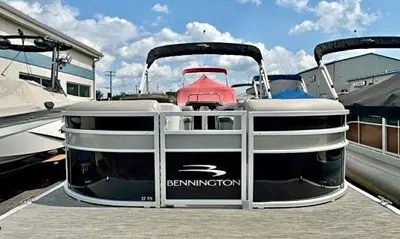 2022 Bennington 22 sx